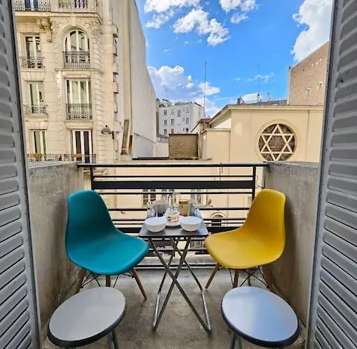 Proche Montmartre * Paris